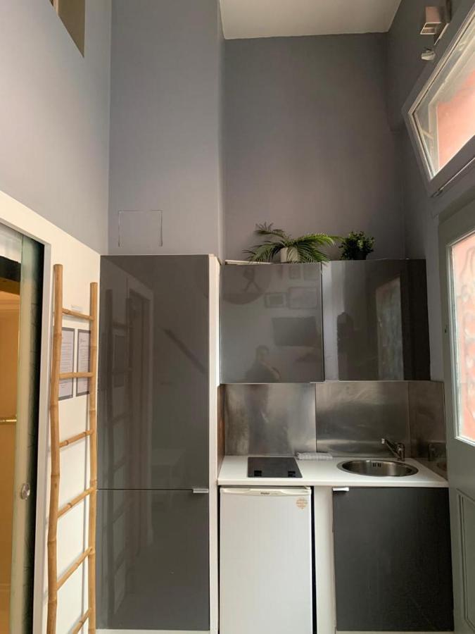 Spacious Bright Split Level Flat In The Fashionable Marais Leilighet Paris Eksteriør bilde